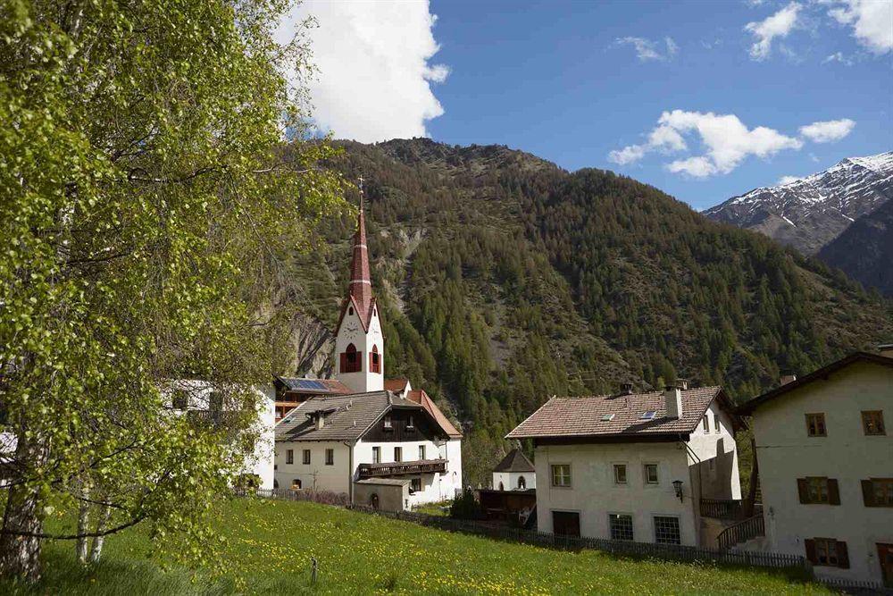 Goldene Rose Karthaus Senales Exterior foto