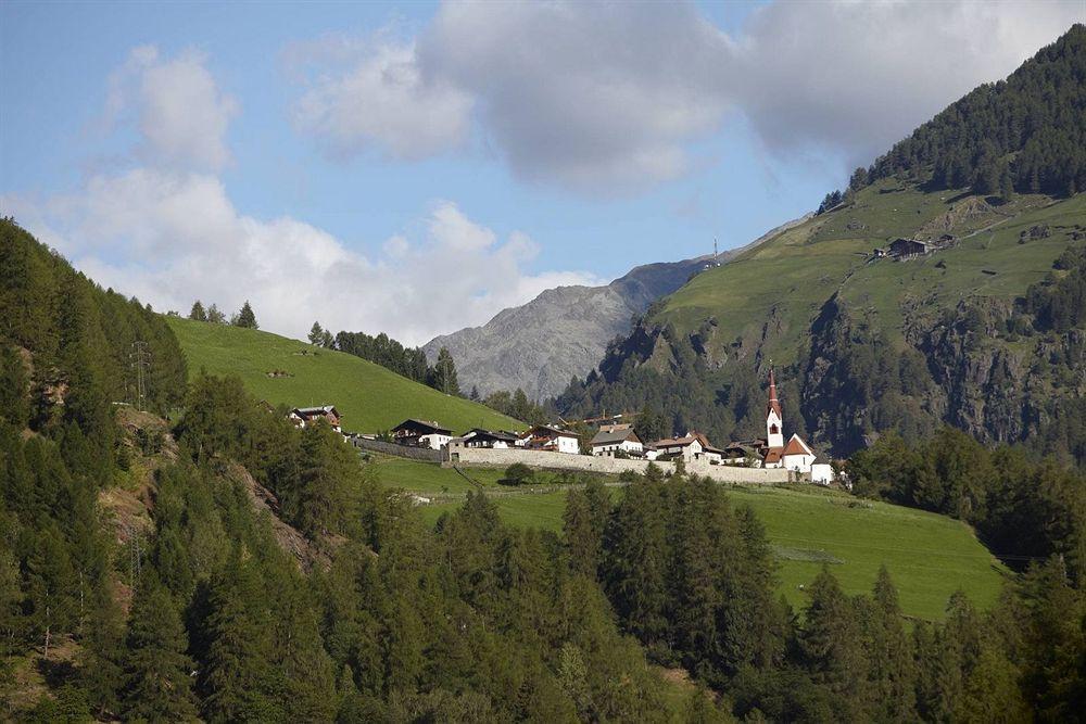 Goldene Rose Karthaus Senales Exterior foto